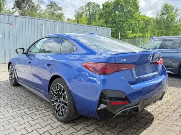 BMW i4 M50 x SR19'' ICONIC AHK H K AdFahrw…