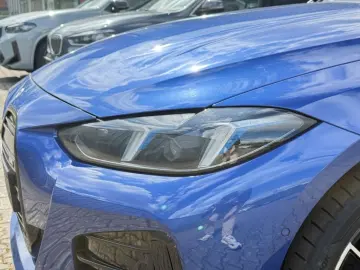 BMW i4 M50 x SR19'' ICONIC AHK H K AdFahrw…