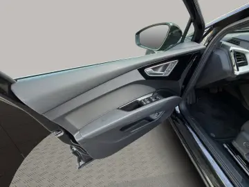 AUDI Q4 45 e-tron quattro Kamera Navi GRA