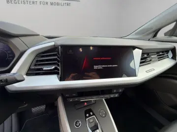 AUDI Q4 45 e-tron quattro Kamera Navi GRA