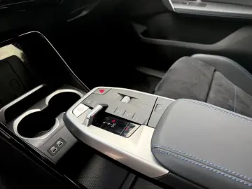 BMW X2 M35i x PRO SR20'' ICONIC HUD H K PA…