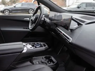 BMW iX xDrive40MSport Navi AHK HUD Leder eSitze RFK