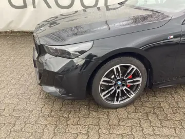 BMW 520 i M-Sport PRO 19'' AHK ICONIC AdLE…