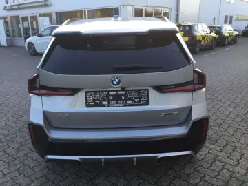 BMW X1 18i M-Sport Sommer19'' PANO H K AdL…