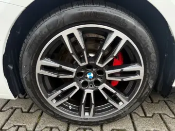 BMW 520 i M-Sport Sommer19'' PRO AHK ICONI…
