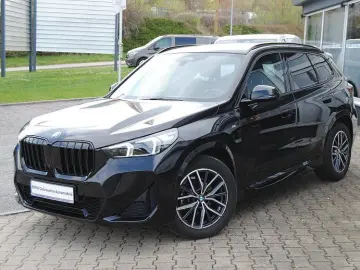 BMW X1 xDrive20d A . M-Sport.AHK.Adap-LED.ACC.Kamera