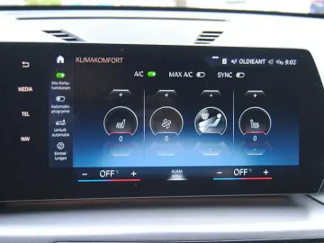 BMW X1 xDrive20d A . M-Sport.AHK.Adap-LED.ACC.Kamera