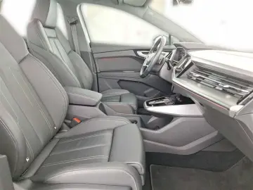 AUDI Q4 e-tron 50 quattro Navi Komfortpaket-Plus
