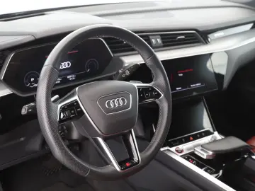 AUDI e-tron S Sportback quattro S line   AHK   PANORA