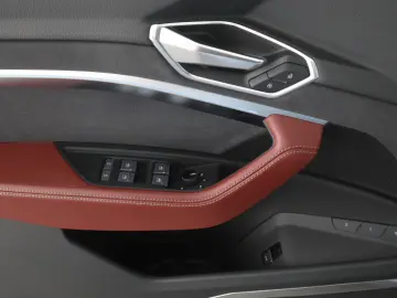 AUDI e-tron S Sportback quattro S line   AHK   PANORA