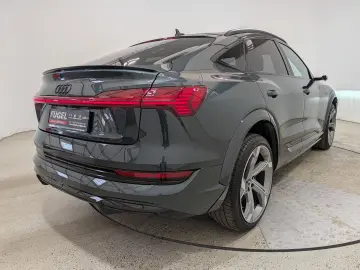 AUDI e-tron Sportback S quattro 95kWh Matrix AHK Pano