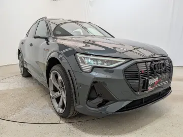 AUDI e-tron Sportback S quattro 95kWh Matrix AHK Pano