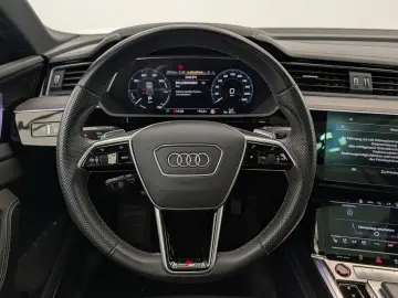 AUDI e-tron Sportback S quattro 95kWh Matrix AHK Pano