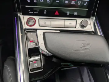 AUDI e-tron Sportback S quattro 95kWh Matrix AHK Pano