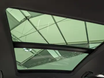AUDI e-tron Sportback S quattro 95kWh Matrix AHK Pano