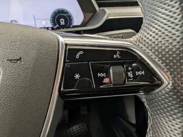 AUDI e-tron Sportback S quattro 95kWh Matrix AHK Pano