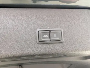 AUDI e-tron Sportback S quattro 95kWh Matrix AHK Pano