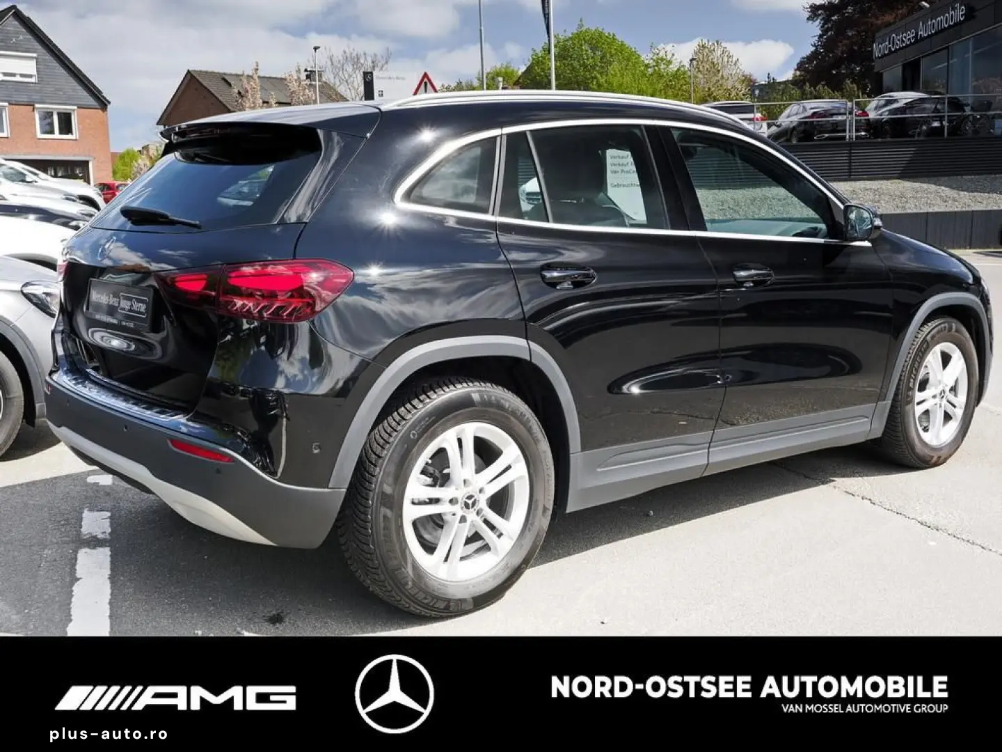 MERCEDES-BENZ GLA 200 ADVANCED SHZ KAMERA LED NAVI DCT