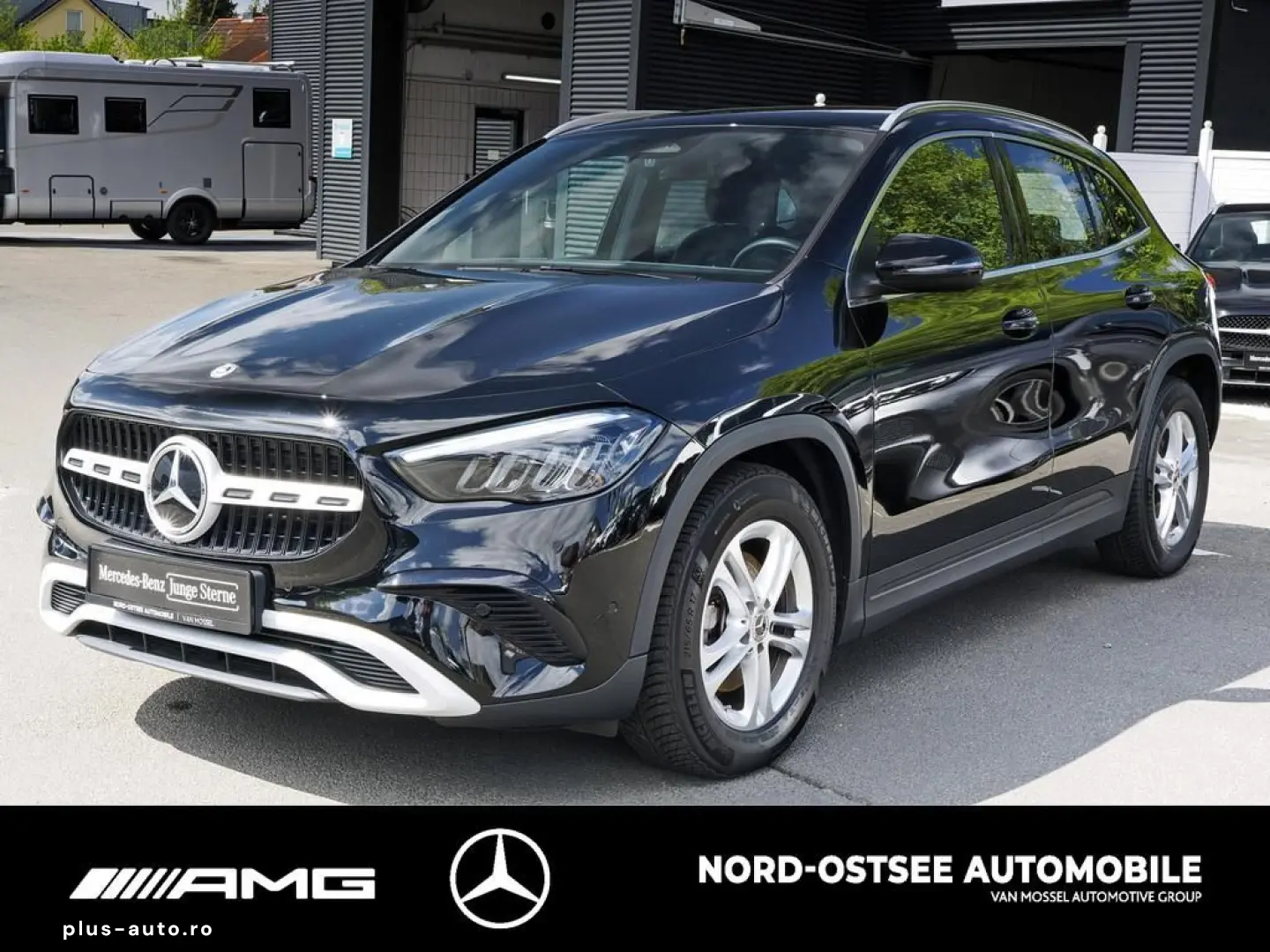 MERCEDES-BENZ GLA 200 ADVANCED SHZ KAMERA LED NAVI DCT