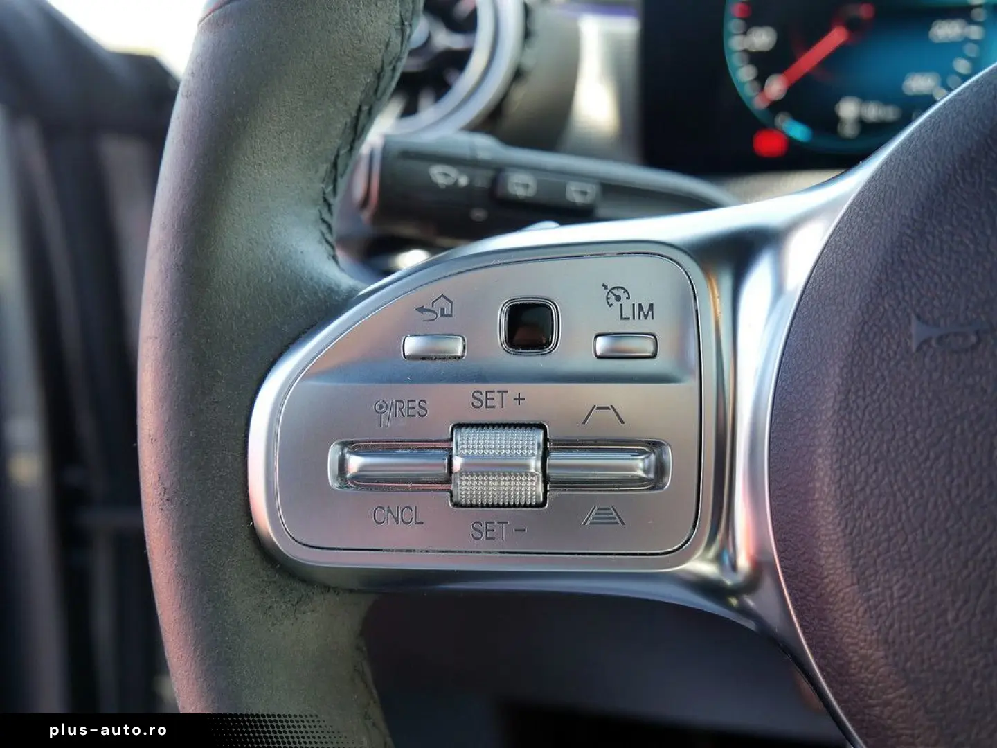 MERCEDES-BENZ CLA 250 SB 4M AMG Line Distr. LED Pano&hellip;