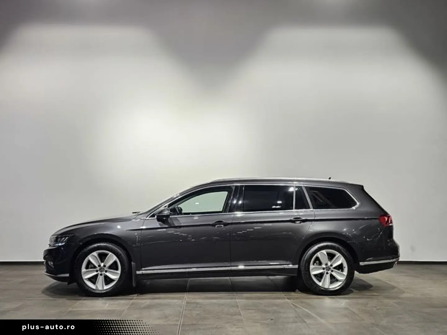 VW Passat 4Motion Sport Led Navi Leder AHK Kamera