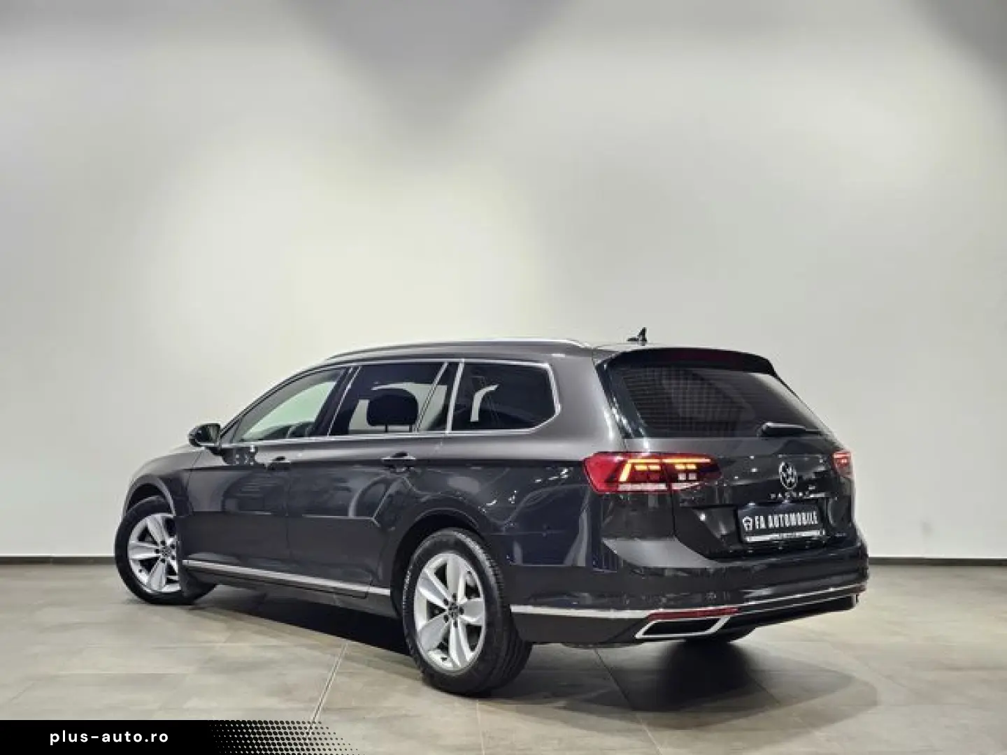 VW Passat 4Motion Sport Led Navi Leder AHK Kamera
