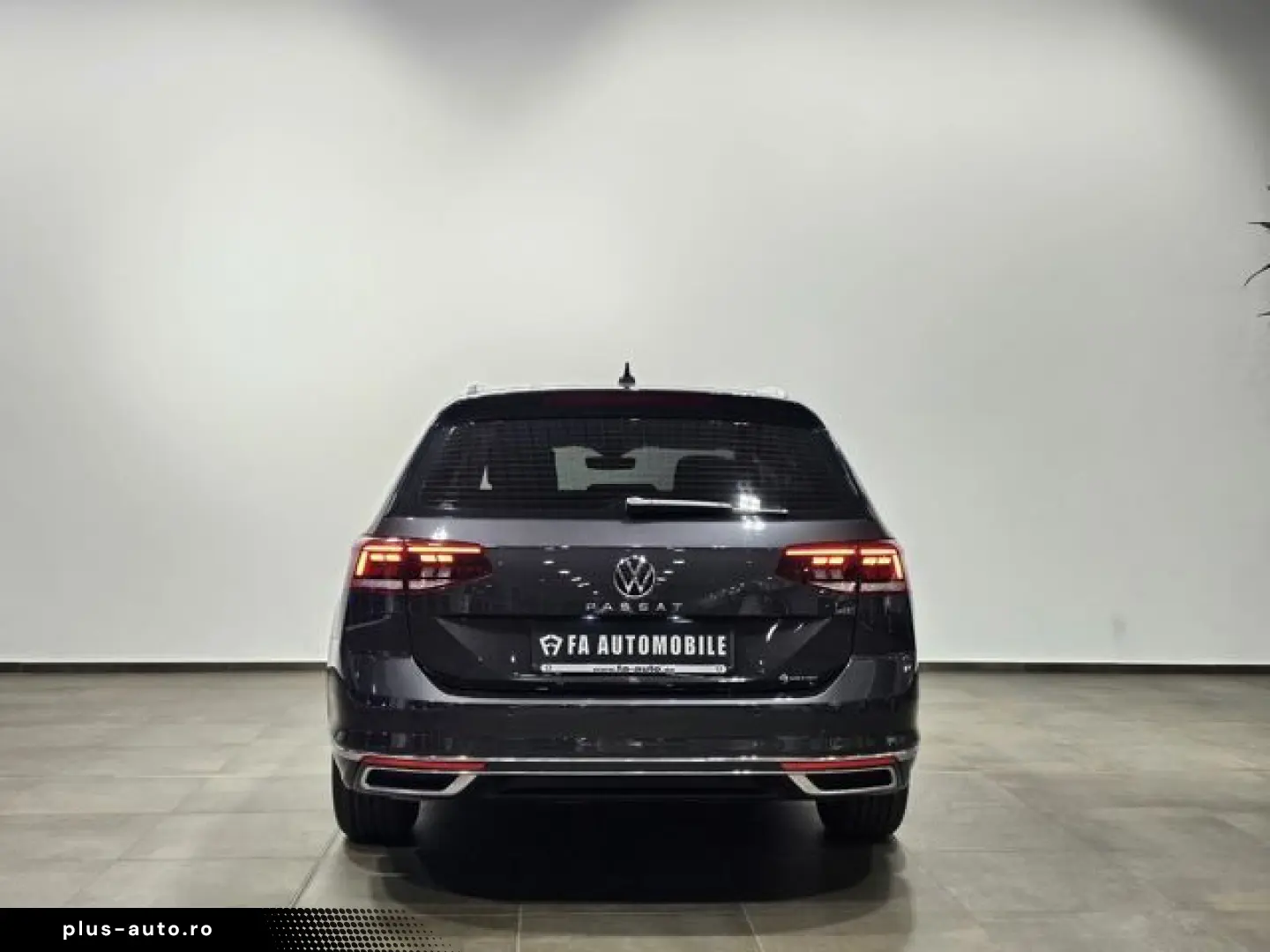 VW Passat 4Motion Sport Led Navi Leder AHK Kamera