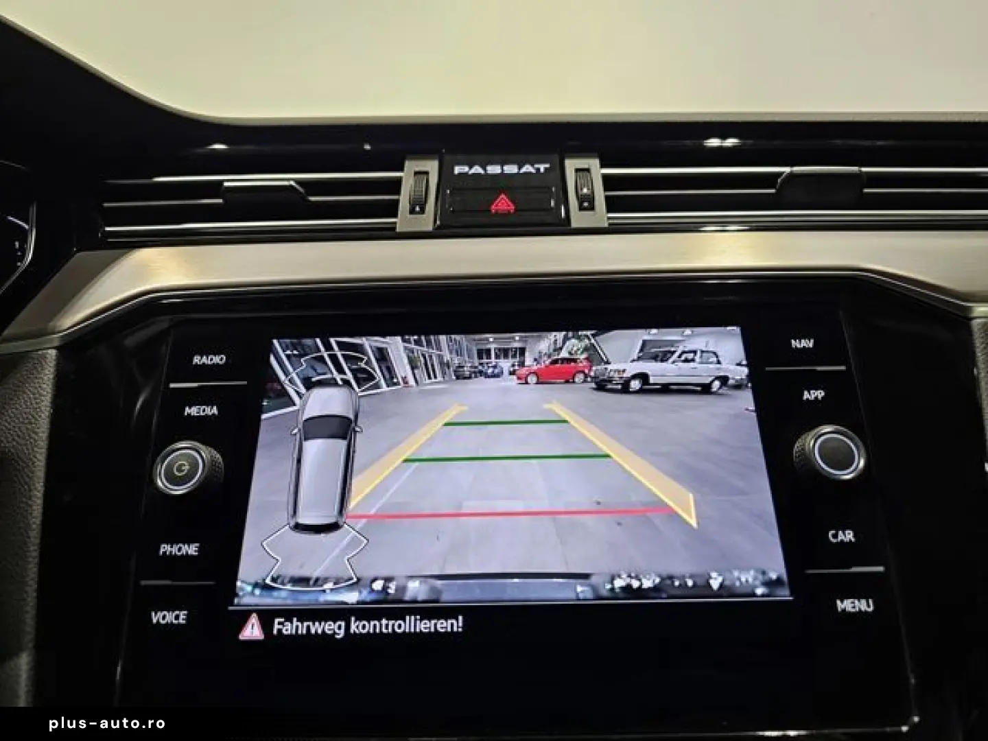 VW Passat 4Motion Sport Led Navi Leder AHK Kamera