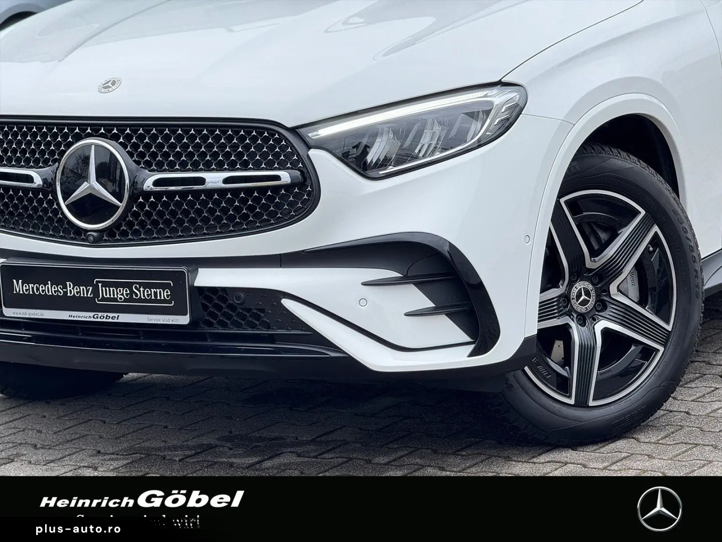 MERCEDES-BENZ GLC 220 d 4M AMG AHK PANO DISTRONIC 360 KAMERA