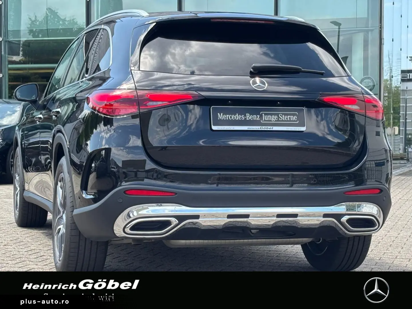 MERCEDES-BENZ GLC 300 4M AMG PANO AHK 360 KAMERA MEMORY