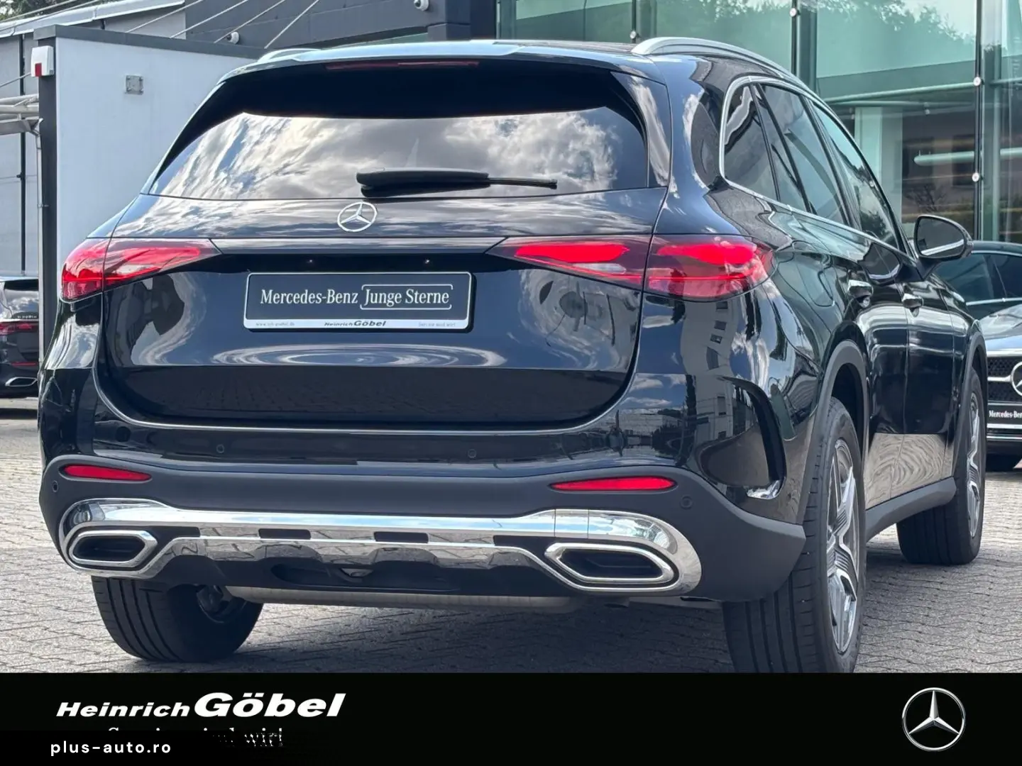 MERCEDES-BENZ GLC 300 4M AMG PANO AHK 360 KAMERA MEMORY