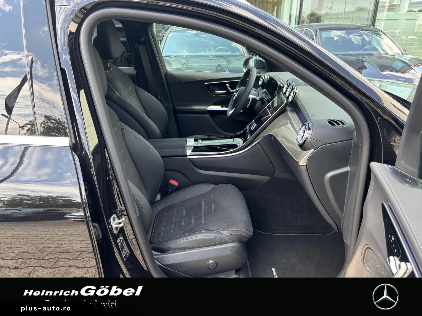 MERCEDES-BENZ GLC 300 4M AMG PANO AHK 360 KAMERA MEMORY