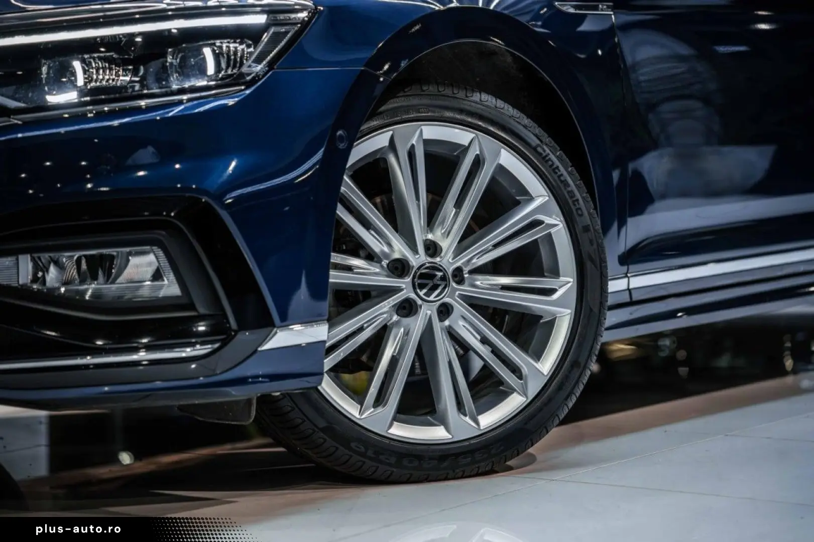 VW Passat 2.0 TDI DSG 2x R-Line STAHZG H&K PANO AHK