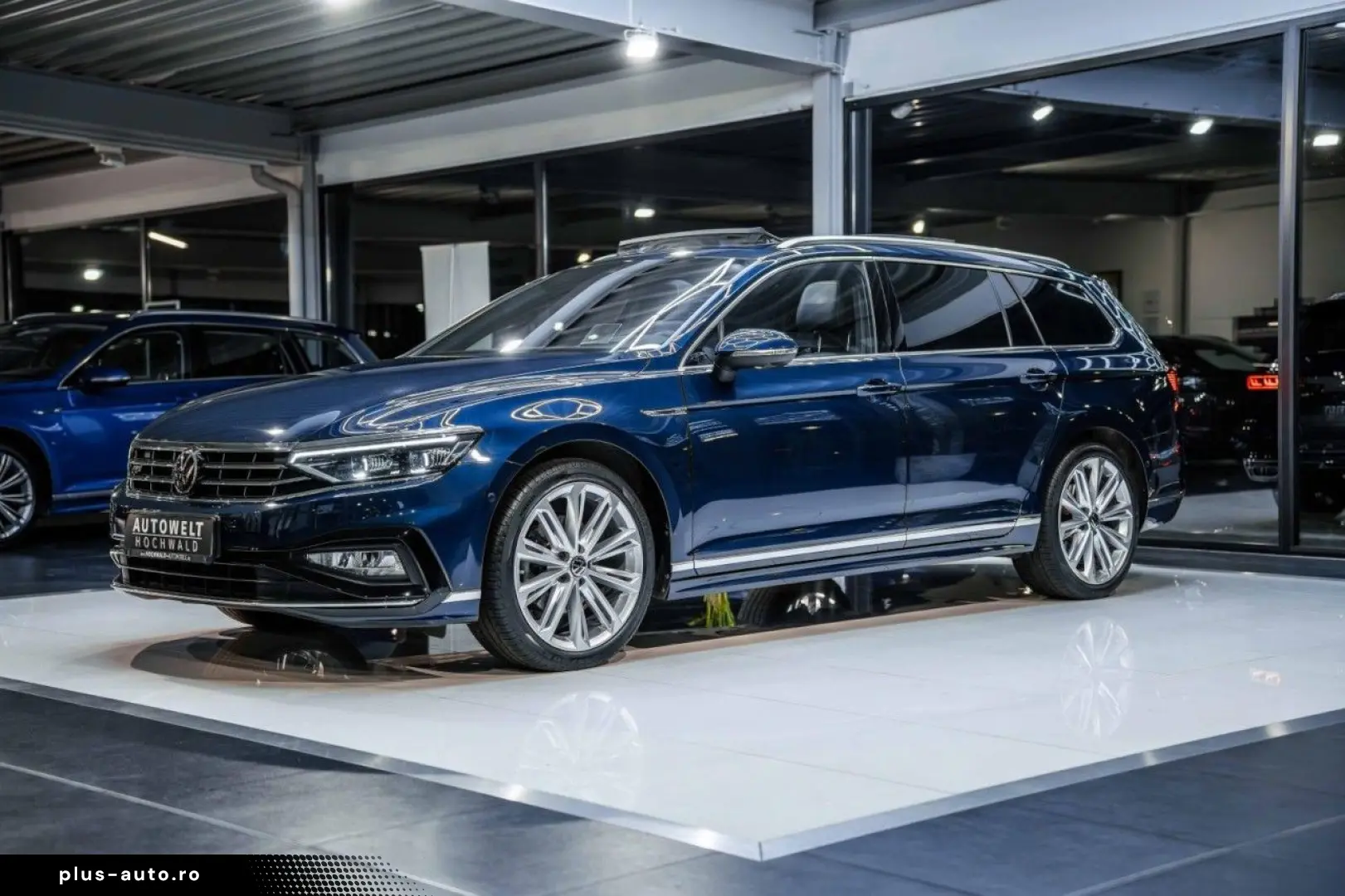 VW Passat 2.0 TDI DSG 2x R-Line STAHZG H&K PANO AHK