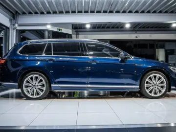 VW Passat 2.0 TDI DSG 2x R-Line STAHZG H&K PANO AHK