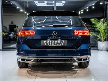 VW Passat 2.0 TDI DSG 2x R-Line STAHZG H&K PANO AHK