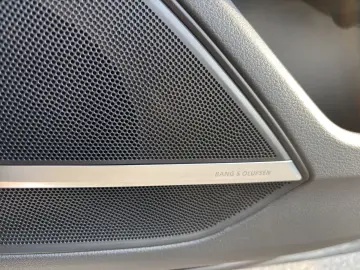 AUDI A8 50 TDI QUATTRO  PANO HD MATRIX HEAD UP 20ZOLL
