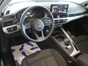 AUDI A4 Avant 40 TFSI quattro S tro S line sport