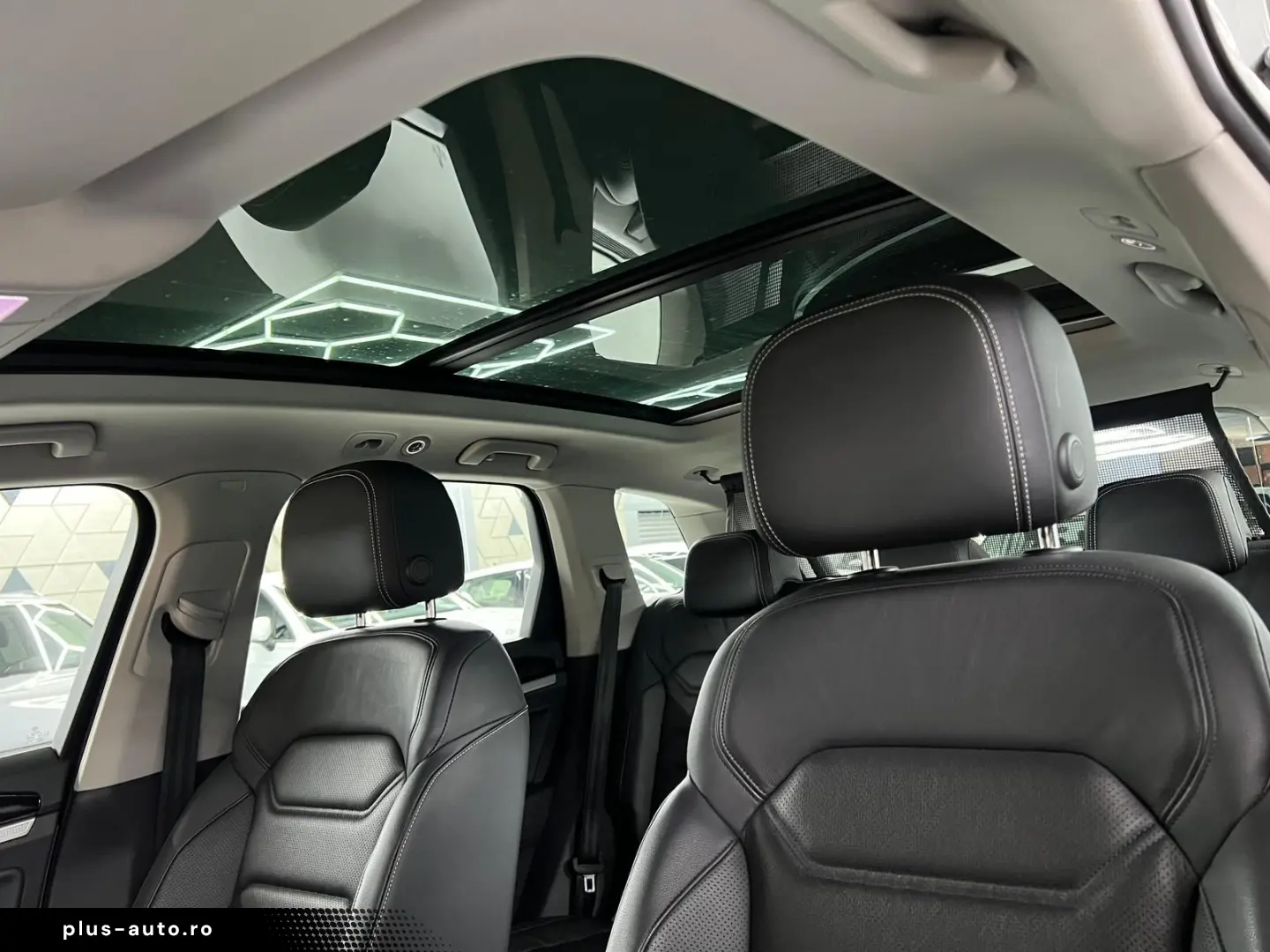 VW Touareg 4Motion 3.0 TSI PANO LED VIRTUAL LUFT CA