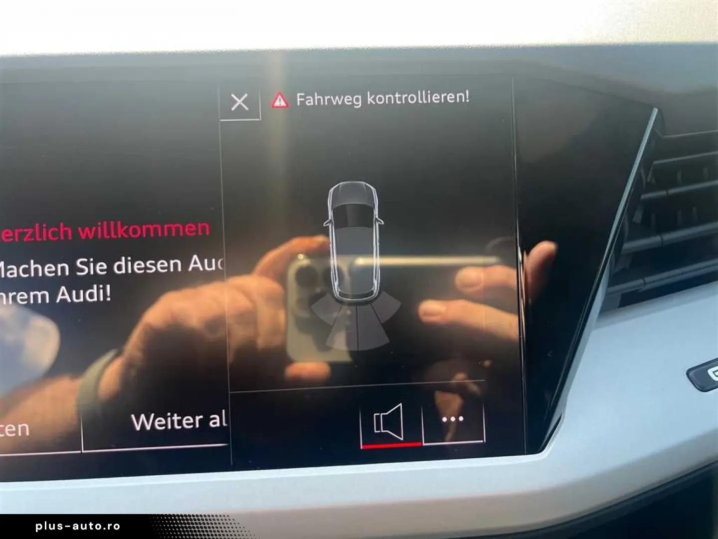 AUDI Q4 e-tron 45 quattro 82 kWh MMI plus Pano