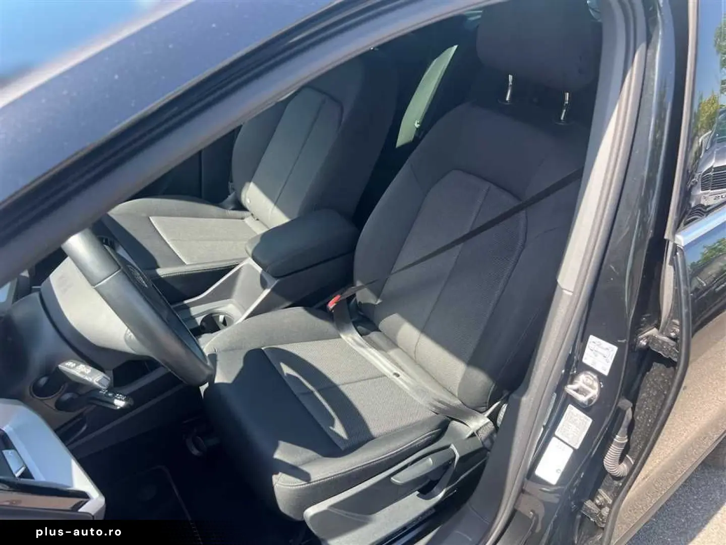 AUDI Q4 e-tron 45 quattro 82 kWh MMI plus Pano