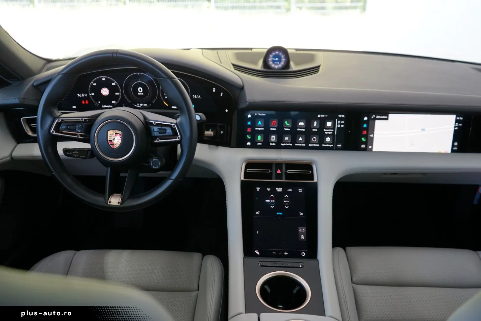 PORSCHE Taycan Lim. SportDesign 3xDisplay Pano 360  18W