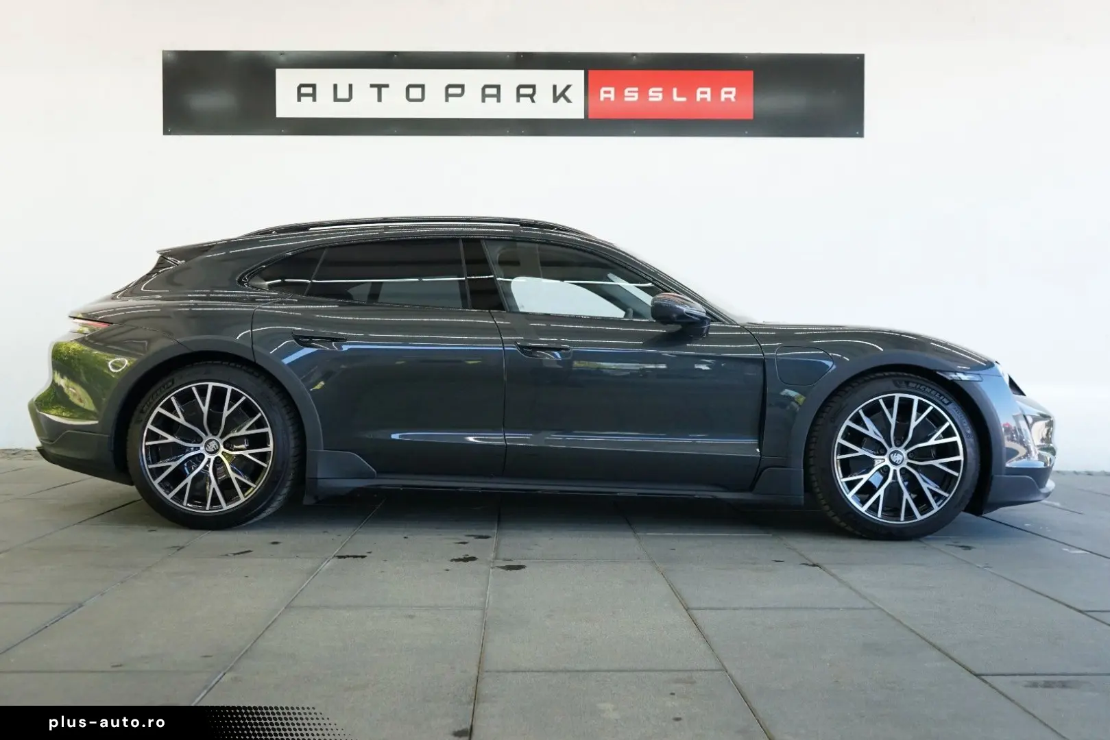 PORSCHE Taycan Cross Turismo 4 Offroad Design Pano 360