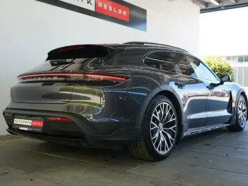 PORSCHE Taycan Cross Turismo 4 Offroad Design Pano 360