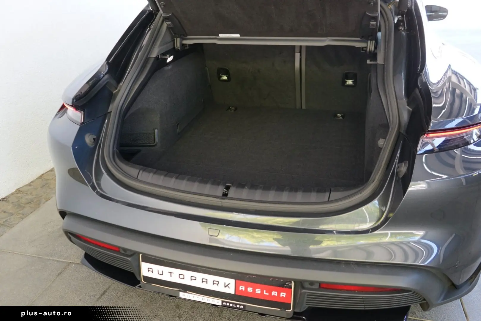 PORSCHE Taycan Cross Turismo 4 Offroad Design Pano 360