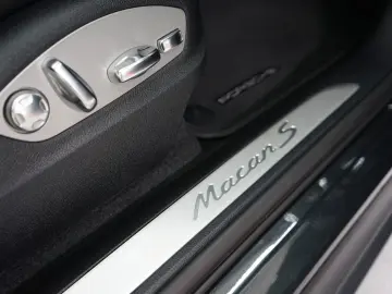 PORSCHE Macan S MY23 Pano Luft Sitzklima 14W ACC CAM 21z
