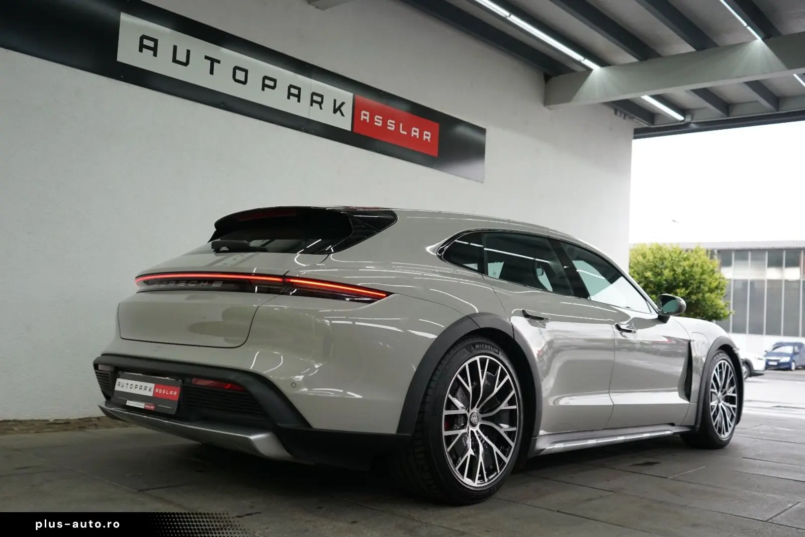 PORSCHE Taycan Cross Turismo 4 S Kreide HAL PANO 14W