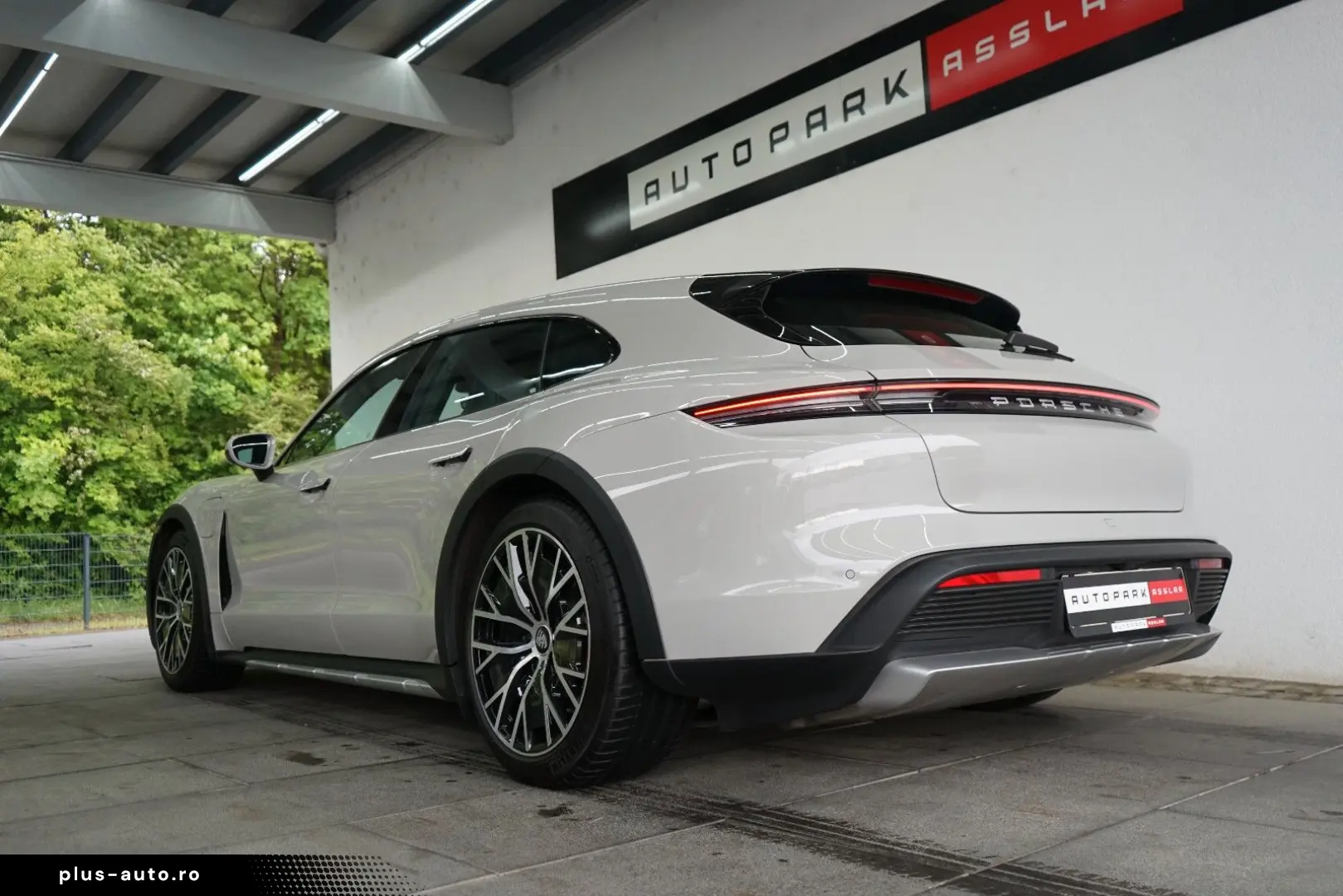 PORSCHE Taycan Cross Turismo 4 S Kreide HAL PANO 14W