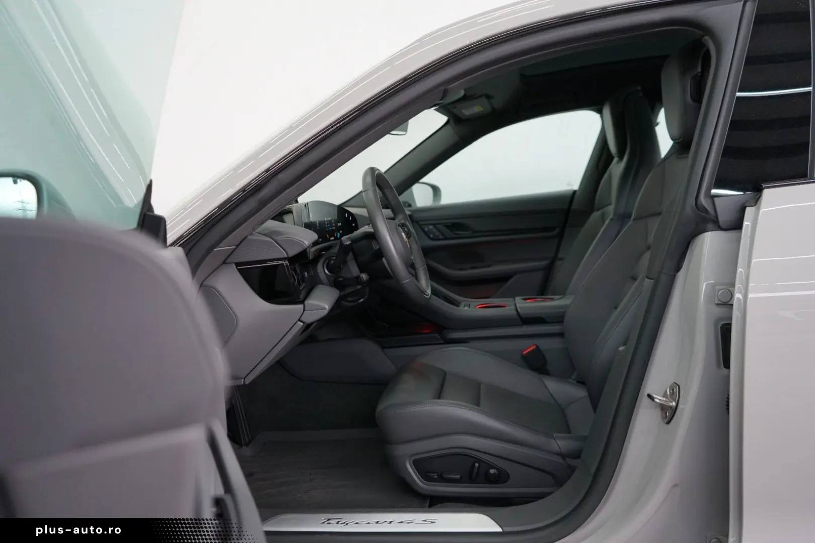 PORSCHE Taycan Cross Turismo 4 S Kreide HAL PANO 14W