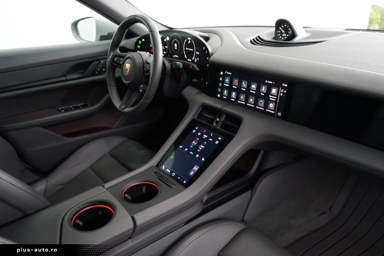 PORSCHE Taycan Cross Turismo 4 S Kreide HAL PANO 14W